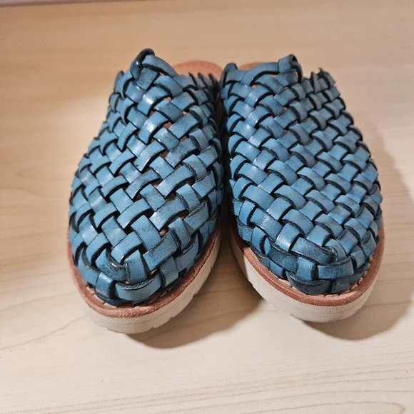 BRAND X Huaraches Mule Blue Turqouise Women's Size 6 - Picture 6 of 9